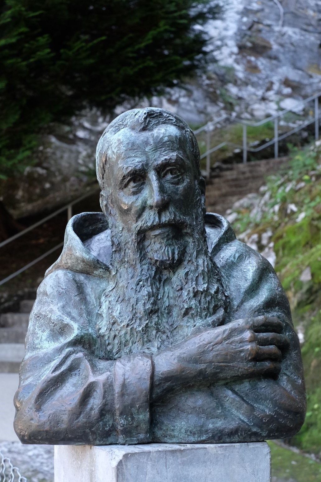 PMA_Buste-Lourdes.jpg