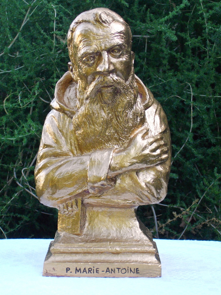 Buste-Pascuito.jpg