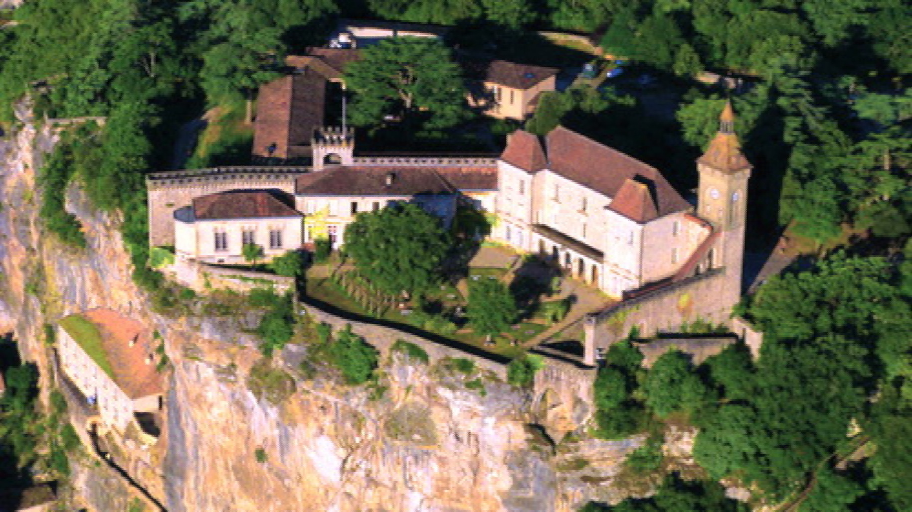 Le-Chateau.jpg