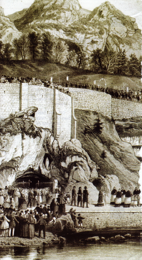Lourdes-grottapparit2.jpg