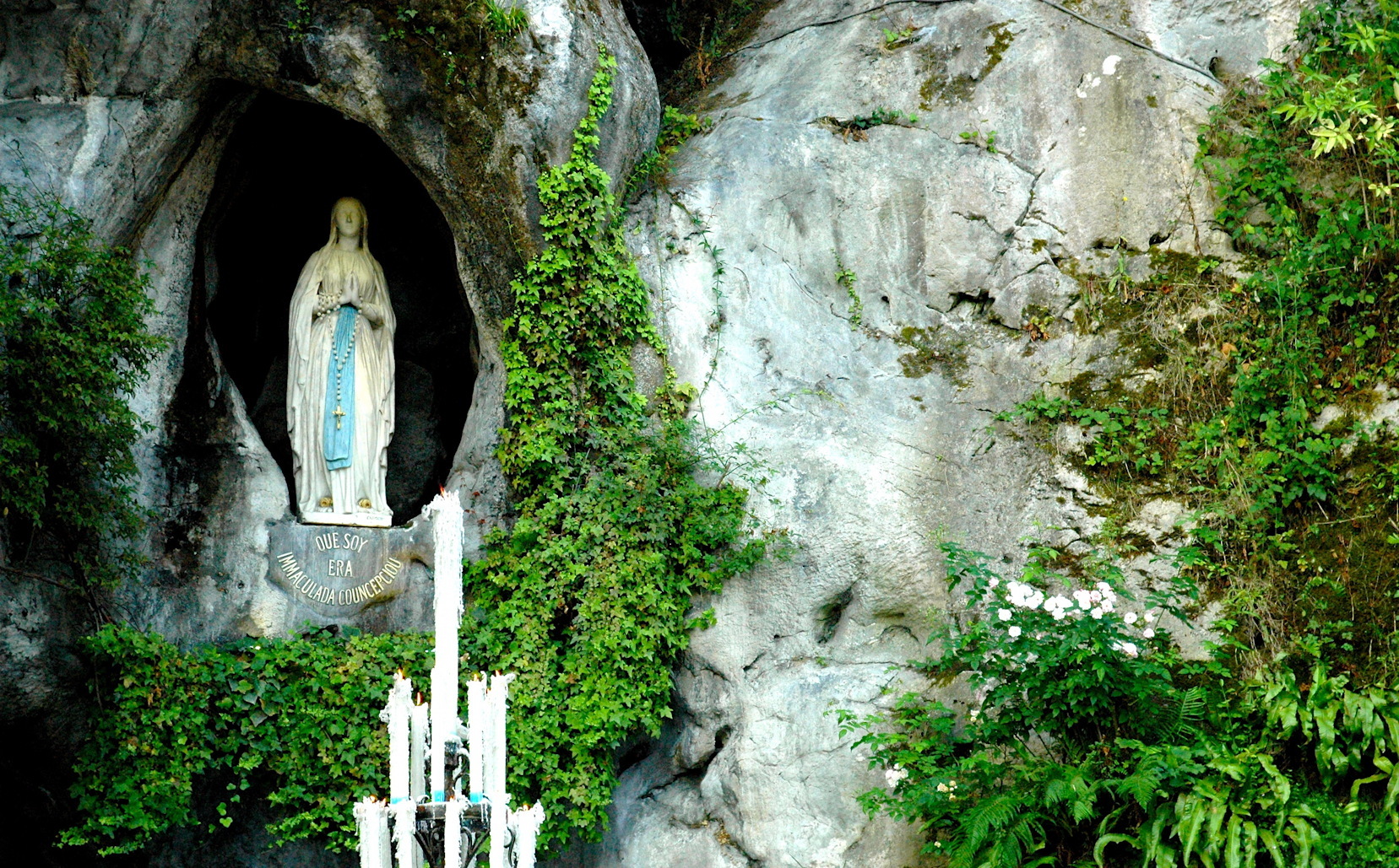 Marie-Grotte2.jpg