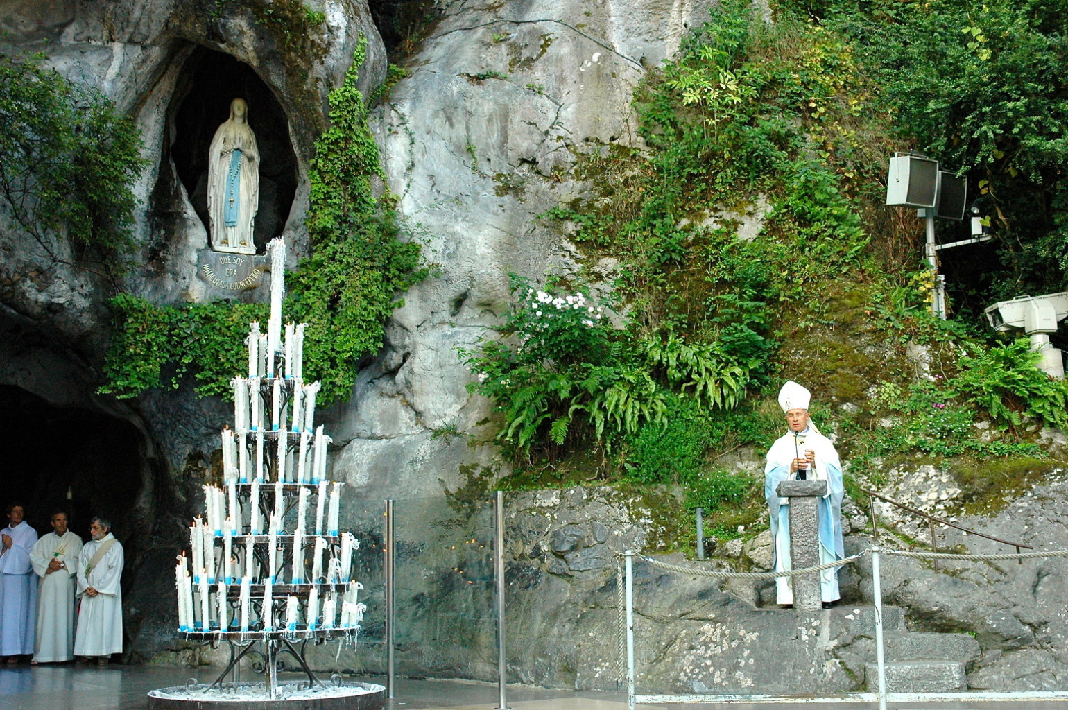 Messe-Grotte.jpg