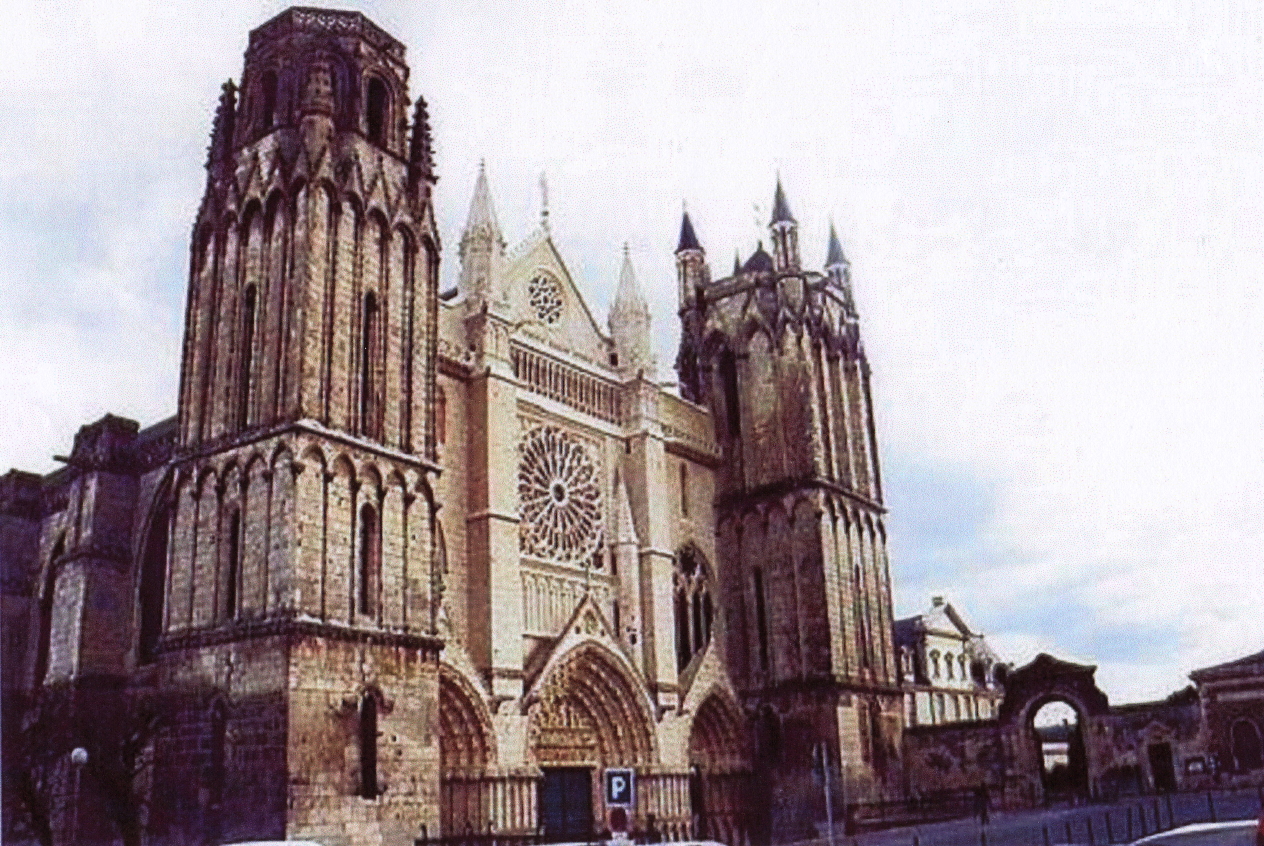Poitiers-cathedrale2.jpg